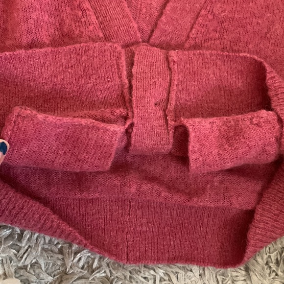 American Eagle Pink Sweater. Size M. - Picture 9 of 15